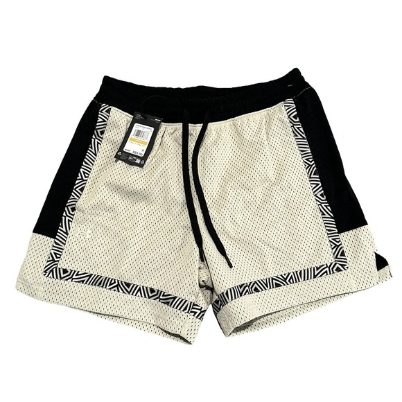 Under Armour Baseline Pro Mesh Shorts Womens Small Geometric Trim NWT Basketball - Picture 1 of 8
